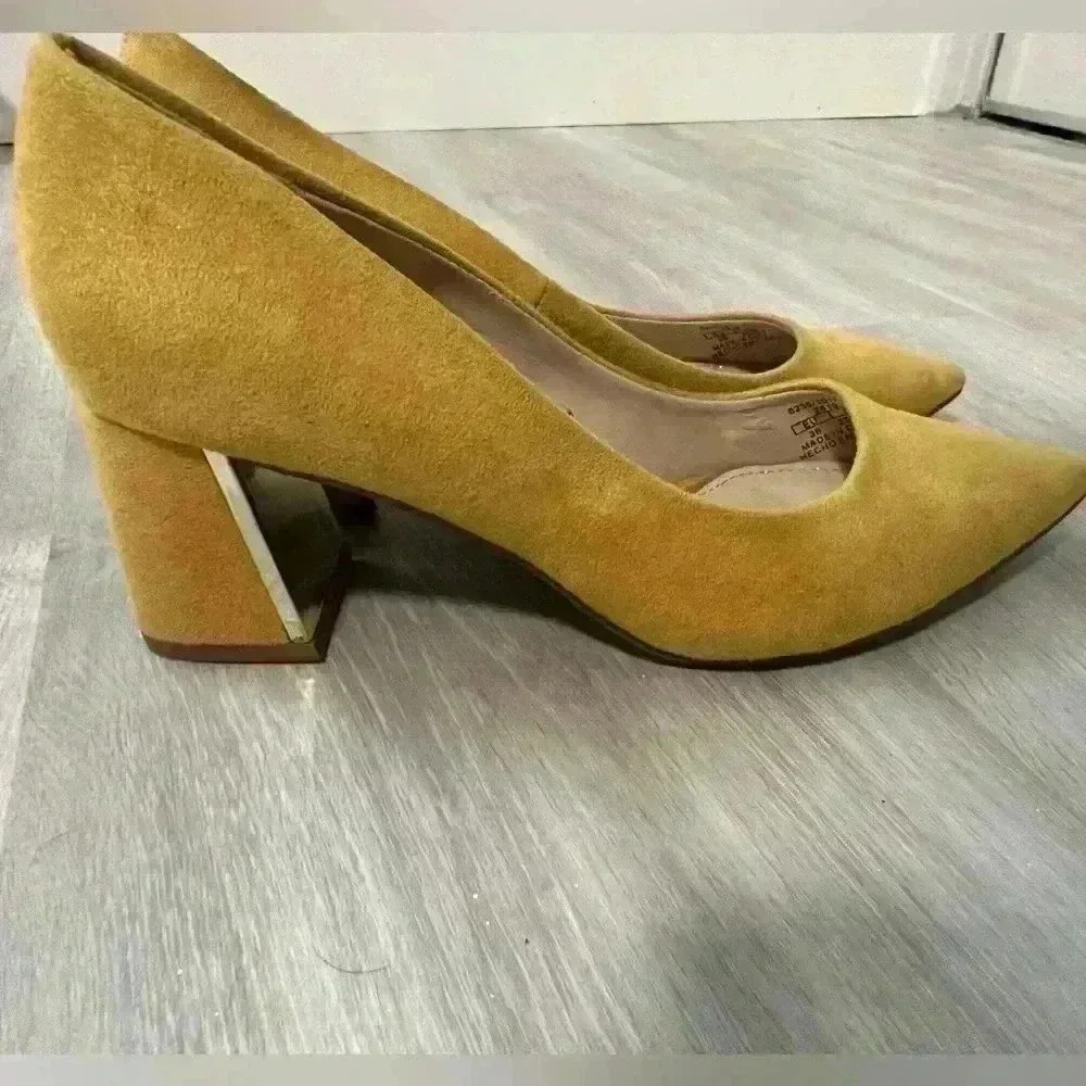 Zara Basic Yellow Suede Pointed Toe Block Heels W… - image 1